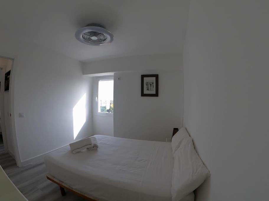 Roch - Stylish Apartment Near Metro Seville Ngoại thất bức ảnh